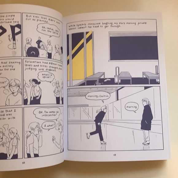 Spinning by tillie Walden like new! - Picture 2 of 4